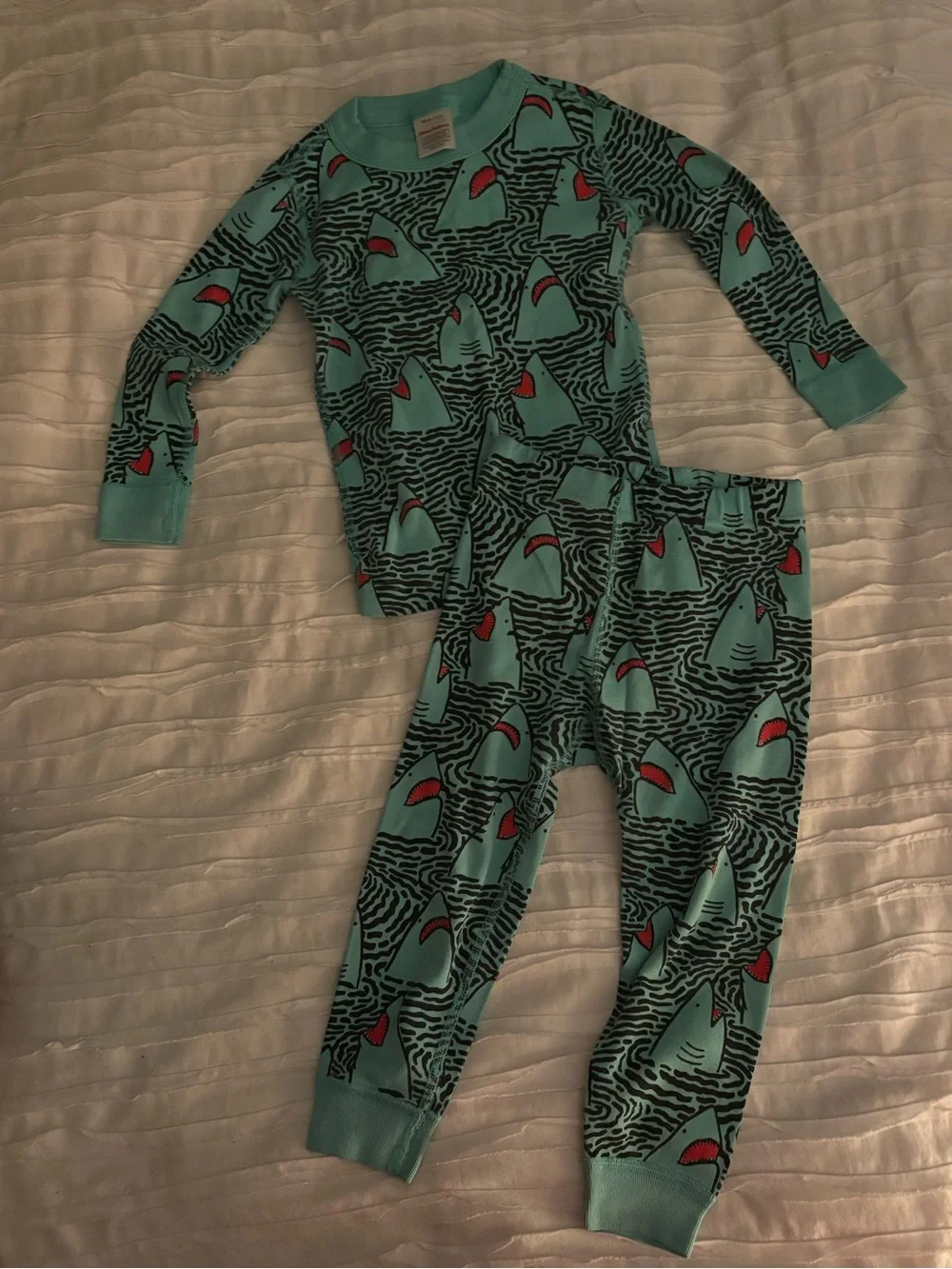 Hanna Andersson Teal Shark-Print Pajama Set